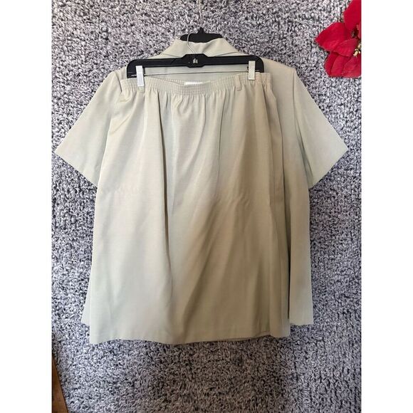 Alfred Dunner Women's Plus 18W Sage Skirt Suit Set 2 Piece Workwear - Picture 9 of 11